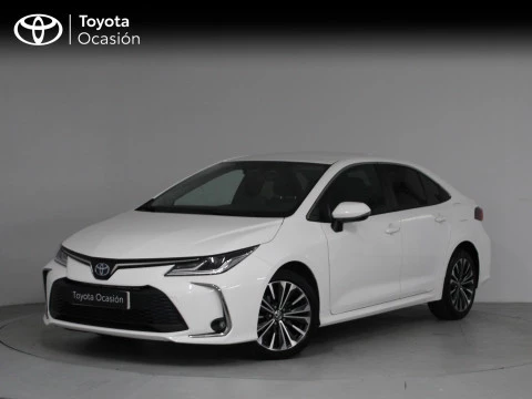 Toyota Corolla Sedán  STYLE 1.8 HYBRID 140CV AUT