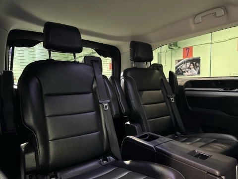 Peugeot Traveller BlueHDi 180 Business VIP Long EAT8 132 kW (180 CV)
