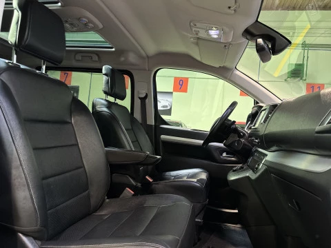Peugeot Traveller BlueHDi 180 Business VIP Long EAT8 132 kW (180 CV)