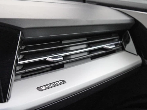 Audi Q4 e-tron BEV 82KWH 45 E-TRON GENUINE EDITION AUTO 286 5P