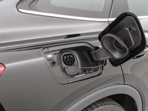 Audi Q4 e-tron BEV 82KWH 45 E-TRON GENUINE EDITION AUTO 286 5P