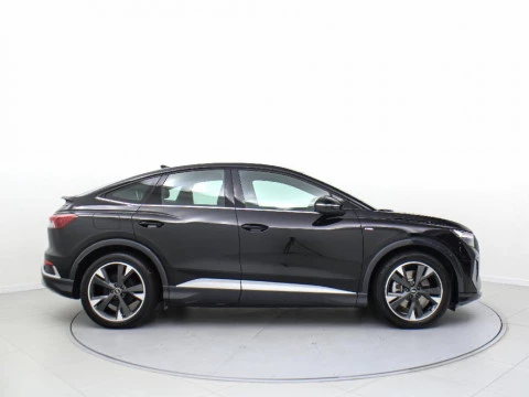 Audi Q4 e-tron AUDI Q4 SPORTBACK GENUINE EDITION 45 E-TRON 210,00 KW 77,0 KWH