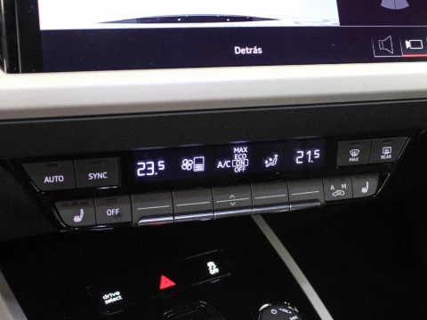 Audi Q4 e-tron AUDI Q4 SPORTBACK GENUINE EDITION 45 E-TRON 210,00 KW 77,0 KWH