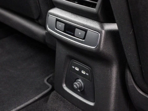 Audi Q4 e-tron AUDI Q4 SPORTBACK GENUINE EDITION 45 E-TRON 210,00 KW 77,0 KWH