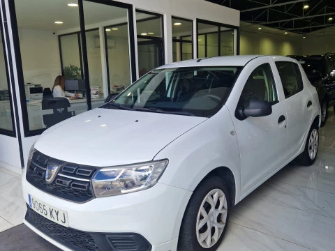 Dacia Sandero Essential 1.0 55kW (75CV)