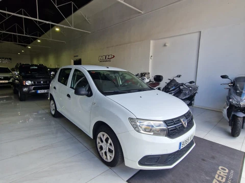 Dacia Sandero Essential 1.0 55kW (75CV)