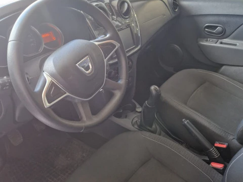 Dacia Sandero Essential 1.0 55kW (75CV)