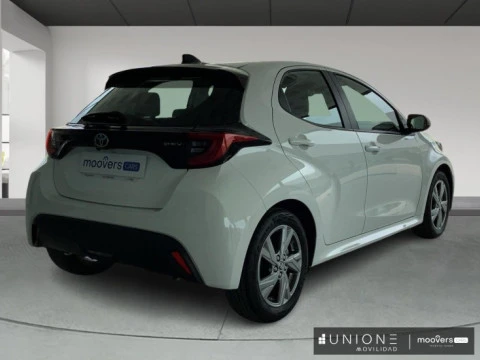 Toyota Yaris TOYOTA ACTIVE PLUS 120H