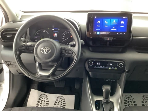 Toyota Yaris TOYOTA ACTIVE PLUS 120H