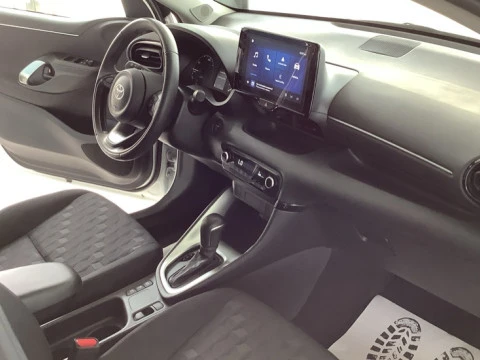 Toyota Yaris TOYOTA ACTIVE PLUS 120H