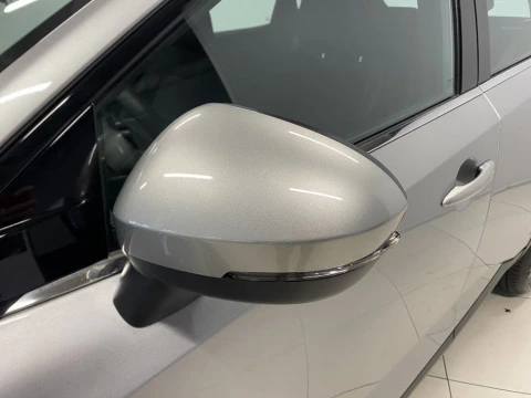 Nissan Qashqai  MHEV Acenta 2024