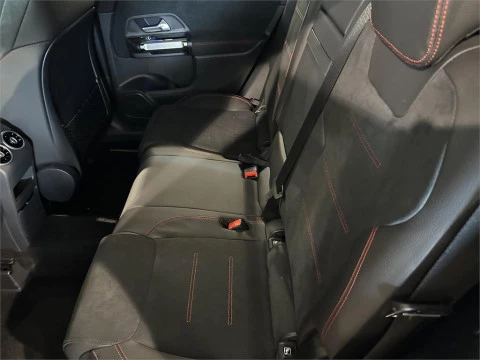 Mercedes-Benz GLB 200 d