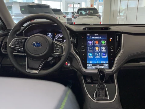 Subaru Outback 2.5i Field CVT Lineartronic AWD