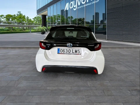 Toyota Yaris 1.5 120H Business Plus
