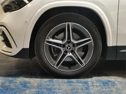 Mercedes-Benz GLA 200 D