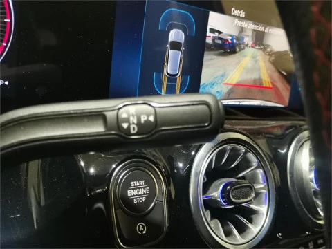 Mercedes-Benz GLA 200 D