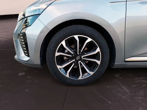 Renault Clio RENAULT CLIO TECHNO ECO-G 100CV (74 KW)