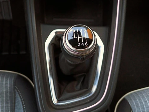 Renault Clio RENAULT CLIO TECHNO ECO-G 100CV (74 KW)