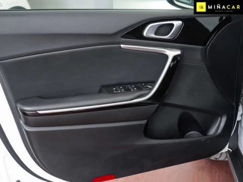 Kia XCeed 1.6 MHEV iMT Tech 100 kW (136 CV)