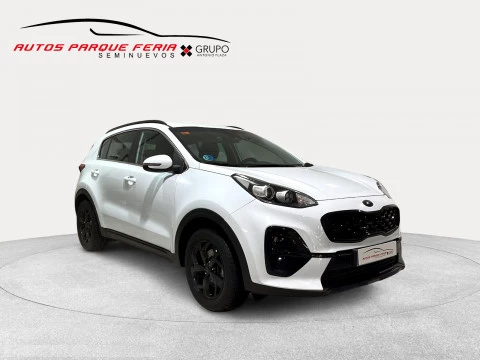 Kia Sportage 1.6 MHEV Black Edition 100kW (136CV) 4x2 Kia Sportage 1.6 MHEV Black Edition 100kW (136CV) 4x2