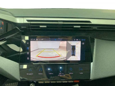 Peugeot 408 Nuevo  Allure Pack Gasolina 130 S&S EAT8