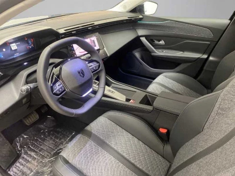 Peugeot 408 Nuevo  Allure Pack Gasolina 130 S&S EAT8