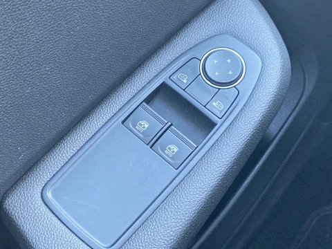 Renault Clio Business SCe 49 kW (67CV)