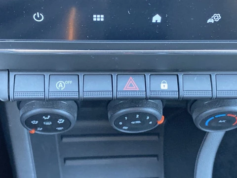 Renault Clio Business SCe 49 kW (67CV)