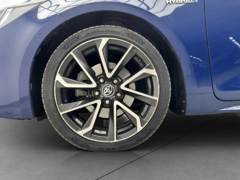 Toyota Corolla 2.0 180H ADVANCE E-CVT