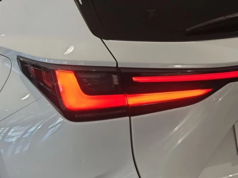 Lexus NX 450h+ F Sport 4WD