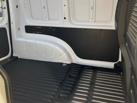 Volkswagen Caddy Profesional Furgón 2.0 TDI 75kW BMT