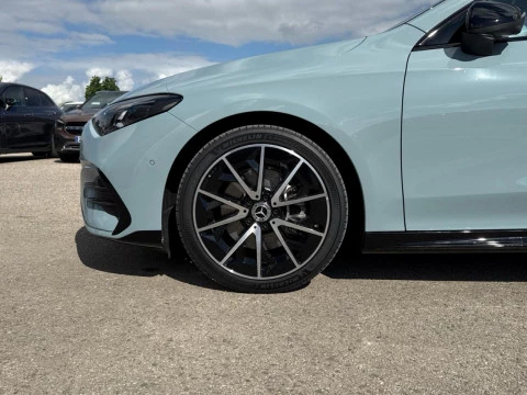 Mercedes-Benz CLA  250+ con tecnologia EQ