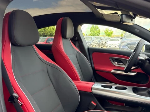 Mercedes-Benz CLA  250+ con tecnologia EQ