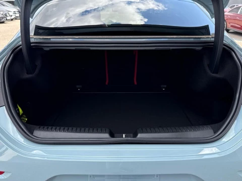 Mercedes-Benz CLA  250+ con tecnologia EQ