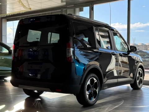 Ford Tourneo Courier BEV 43,5kWh 100kW (136CV) Active Auto