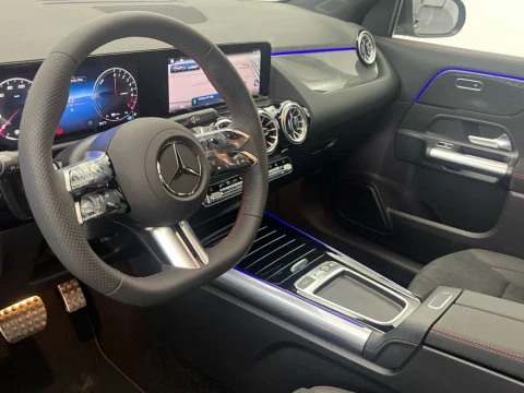 Mercedes-Benz GLA 250 e con tecnología híbrida EQ