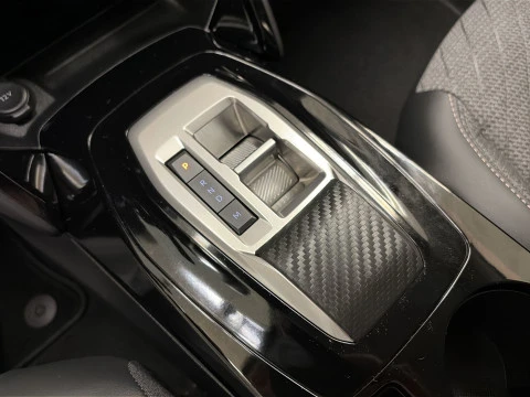 Peugeot 208 Allure Hybrid eDCS6 107 kW (145 CV)