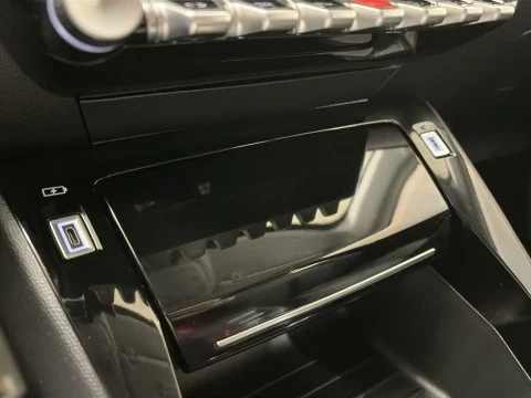 Peugeot 208 Allure Hybrid eDCS6 107 kW (145 CV)