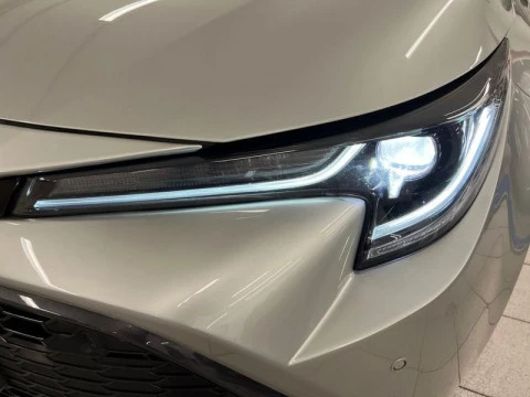 Toyota Corolla 1.8 125H STYLE E-CVT
