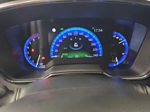 Toyota Corolla 1.8 125H STYLE E-CVT