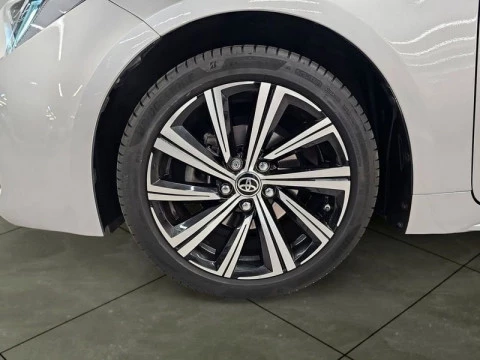 Toyota Corolla 1.8 125H STYLE E-CVT