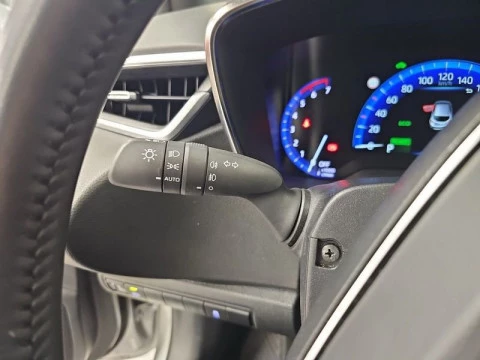 Toyota Corolla 1.8 125H STYLE E-CVT
