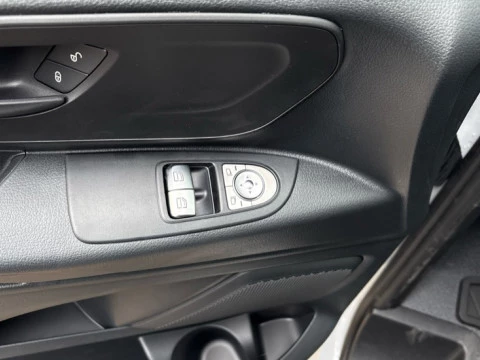 Mercedes-Benz Vito Nuevo Vito 110 CDI Furgón PRO Larga