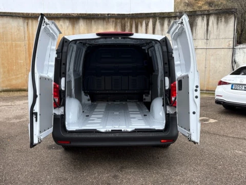 Mercedes-Benz Vito Nuevo Vito 110 CDI Furgón PRO Larga