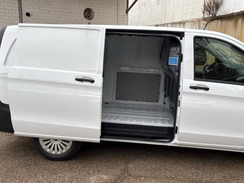 Mercedes-Benz Vito Nuevo Vito 110 CDI Furgón PRO Larga
