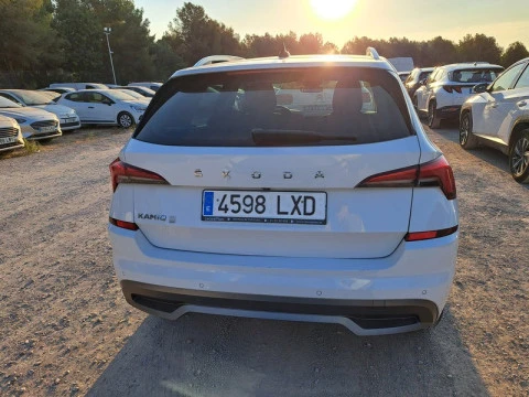 Skoda Kamiq 1.0 TSI 81kW (110CV) Emotion