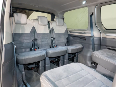 Volkswagen Multivan Highline Corto 2.0 TSI 150kW BMT DSG 4M