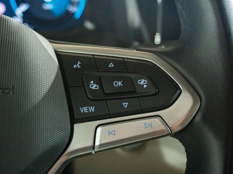 Volkswagen Multivan Highline Corto 2.0 TSI 150kW BMT DSG 4M