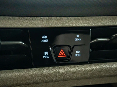 Volkswagen Multivan Highline Corto 2.0 TSI 150kW BMT DSG 4M