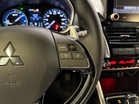 Mitsubishi Eclipse Cross PHEV Kaiteki 4WD